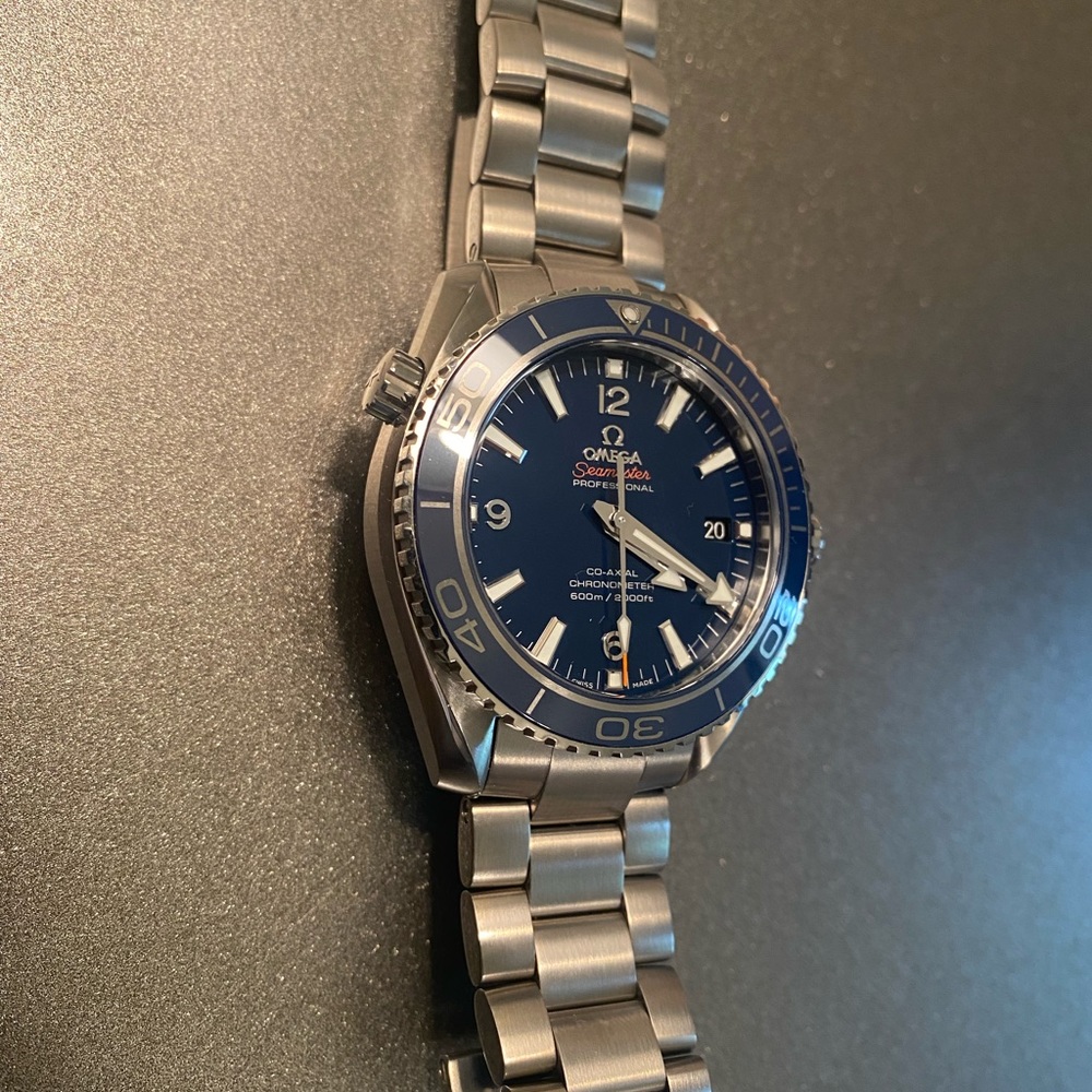 Presenting the Omega Speedmaster - Picture 3 of 6